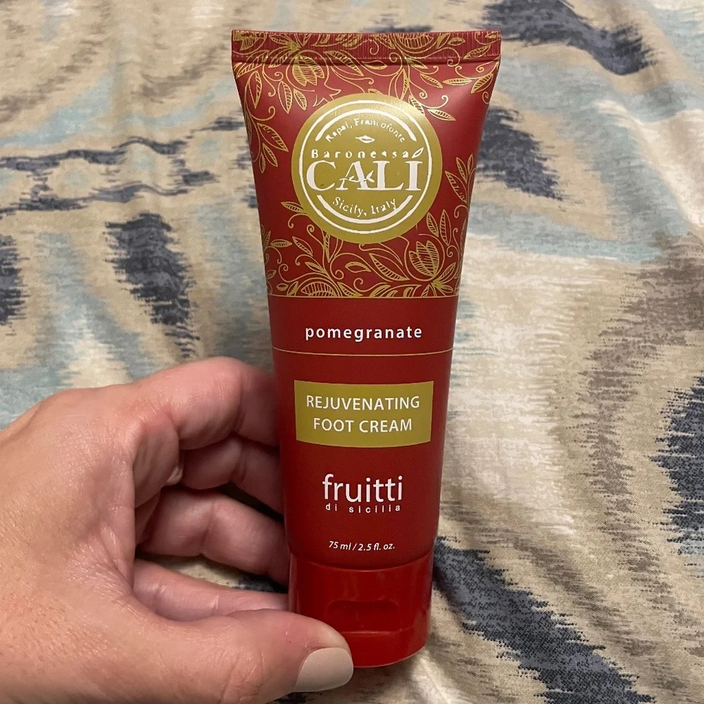 Baronessa Cali Pomegranate Rejuvenating Foot Cream 👣